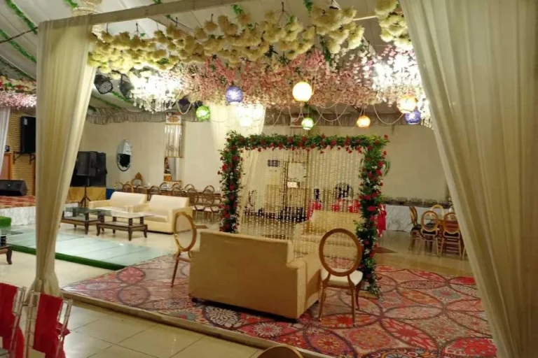 Evacuee-Banquet-1-img